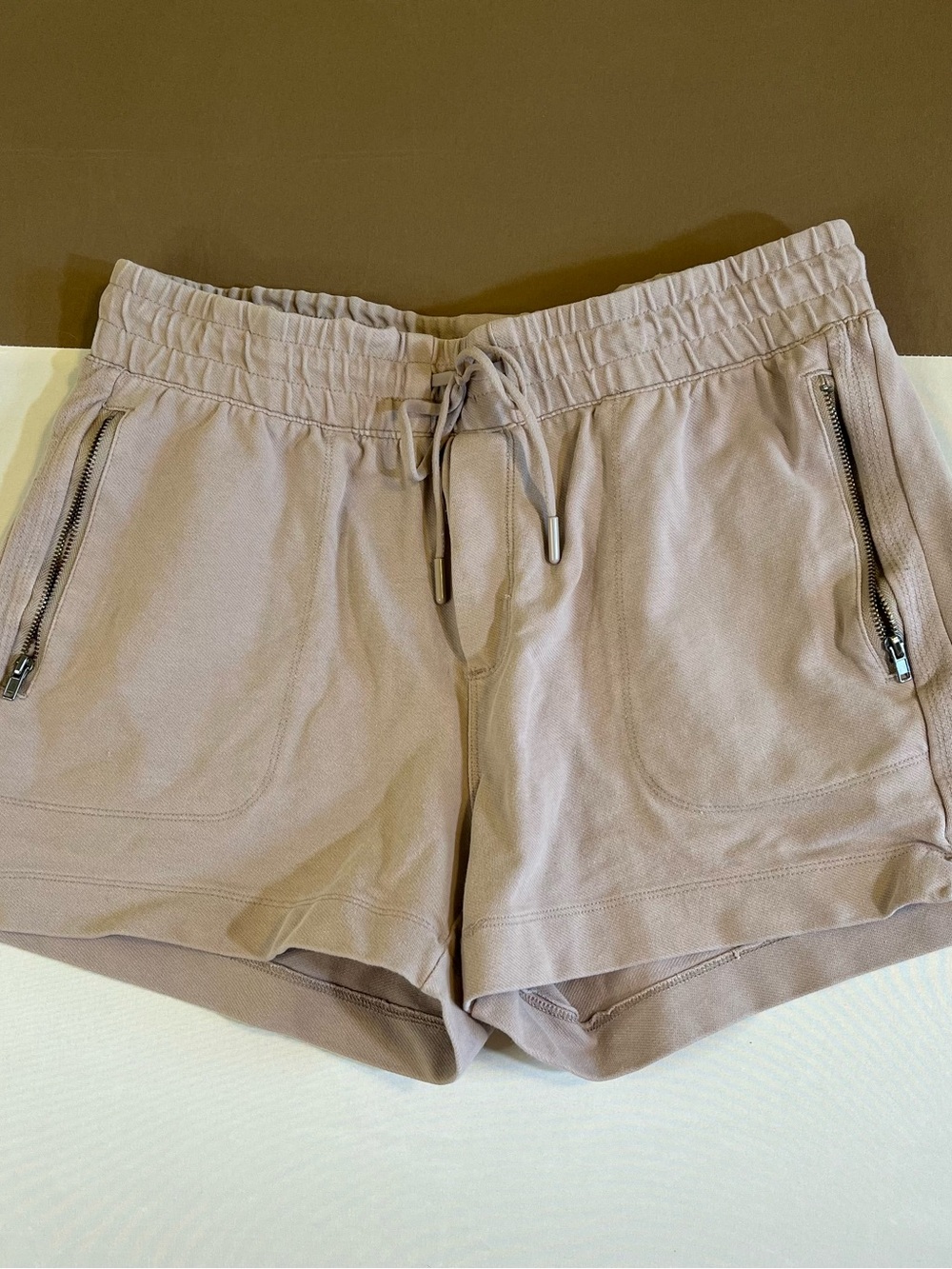 Women's Elastic Drawstring Athletic Shorts in Taupe